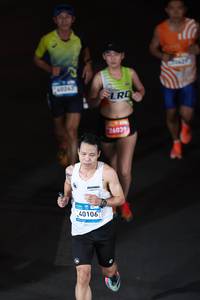 BIB: 40245, 40106, 26039
                            <button type="button" onclick="openModal(22967844)" class="btn btn-primary btn-sm float-right btn-popup" data-toggle="modal" data-target=".modal-high-quality">
                        <i class="fas fa-shopping-cart"></i> Add to Cart
                    </button>
                                            <button type="button" onclick="isThisMe(22967844, true)" class="btn btn-success btn-sm float-right btn-popup btn-isme hidden" data-toggle="tooltip" data-placement="bottom" title="นี่คือรูปของคุณใช่ไหม คลิกที่นี่เพื่อเอาเข้าอัลบั้ม">
                        <i class="fas fa-plus"></i> Add to album
                    </button>
                    <button type="button" onclick="isThisMe(22967844, false)" class="btn btn-warning btn-sm float-right btn-popup btn-isnotme hidden">
                        <i class="fas fa-ban"></i> Remove from album
                    </button>